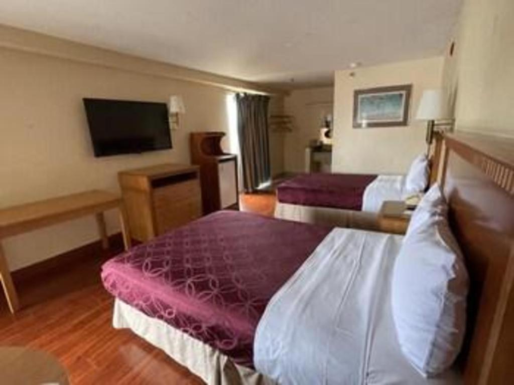 Grand Park Inn Baldwin Park Bagian luar foto