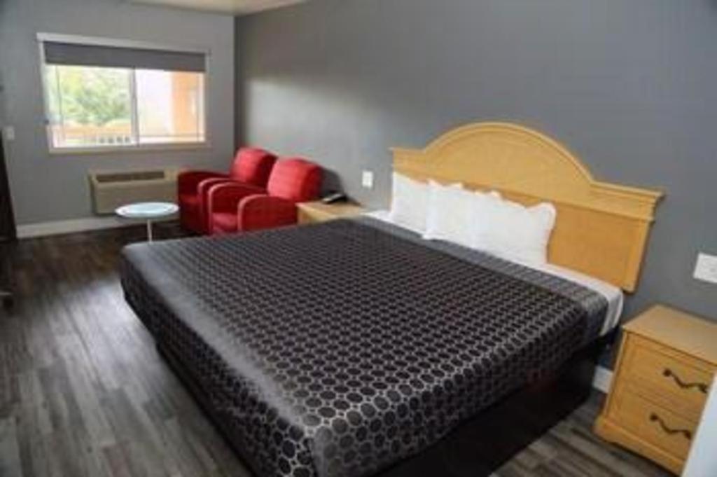 Grand Park Inn Baldwin Park Bagian luar foto